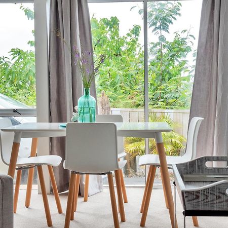 Bright Kingsland Contemporary Apartment Auckland Exterior photo